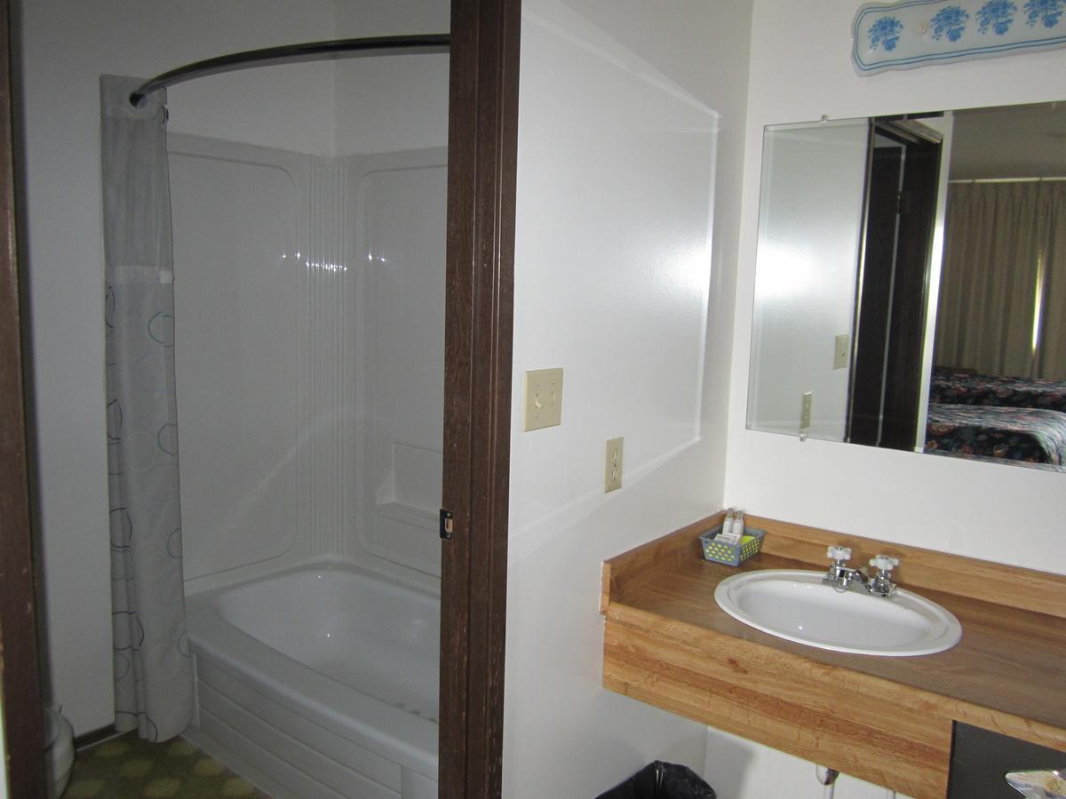 Airport Chalet Whitehorse Dış mekan fotoğraf