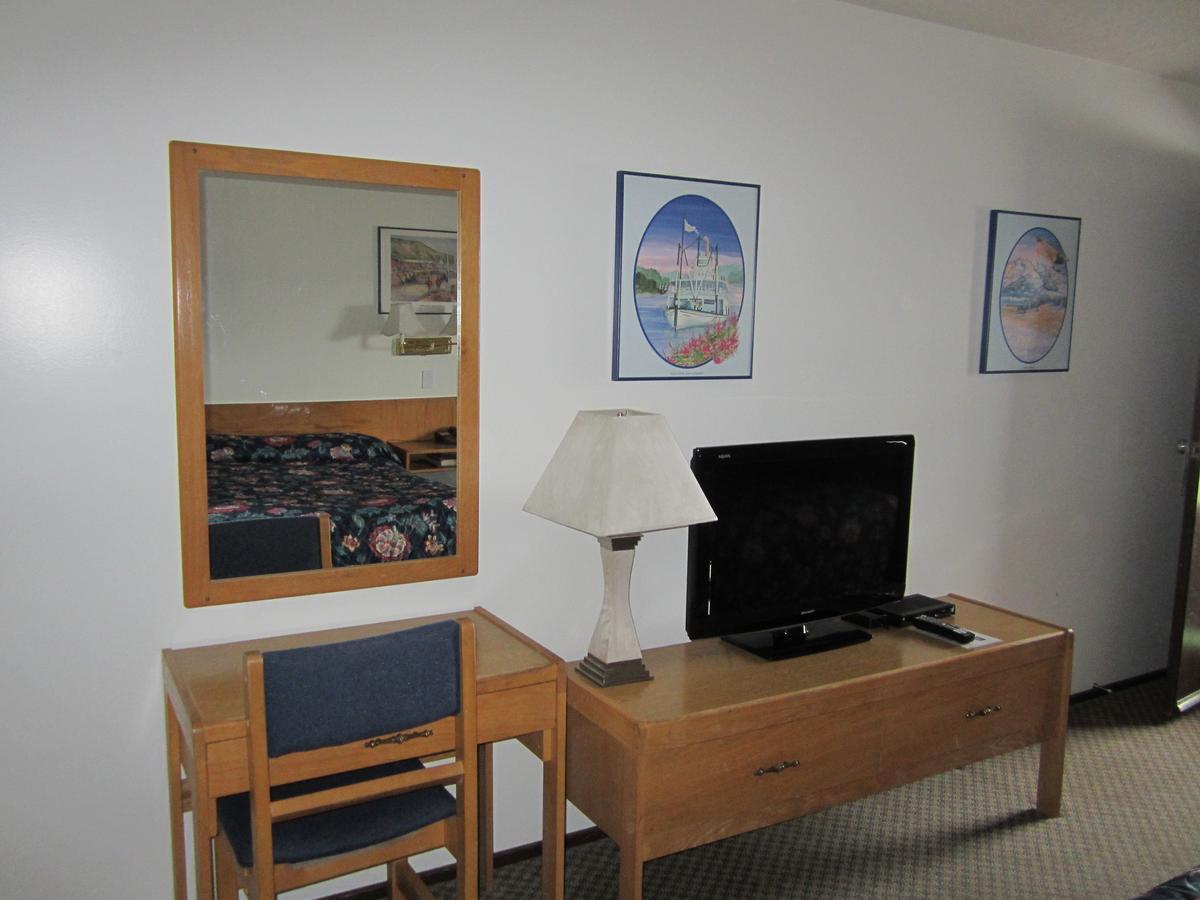 Airport Chalet Whitehorse Dış mekan fotoğraf