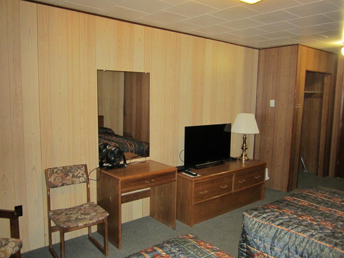Airport Chalet Whitehorse Dış mekan fotoğraf