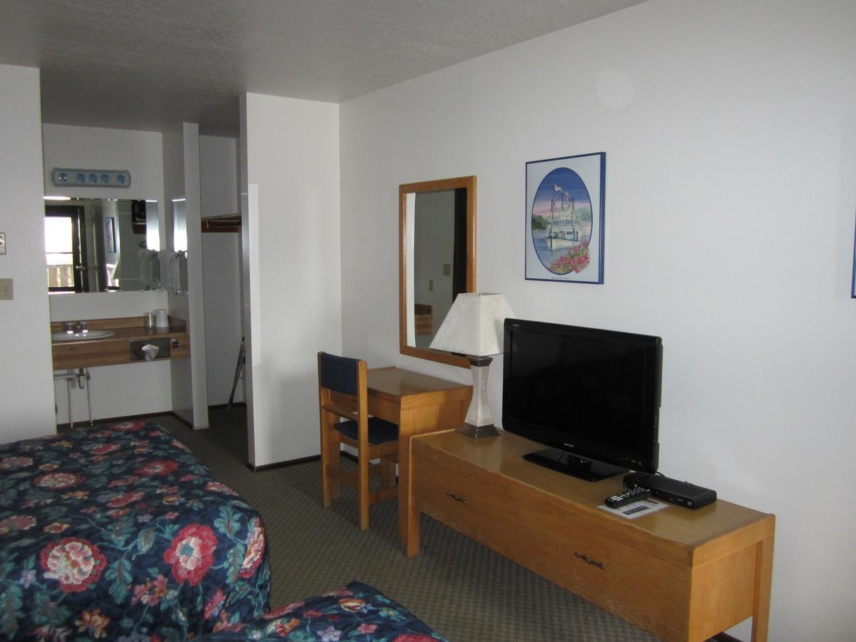 Airport Chalet Whitehorse Dış mekan fotoğraf