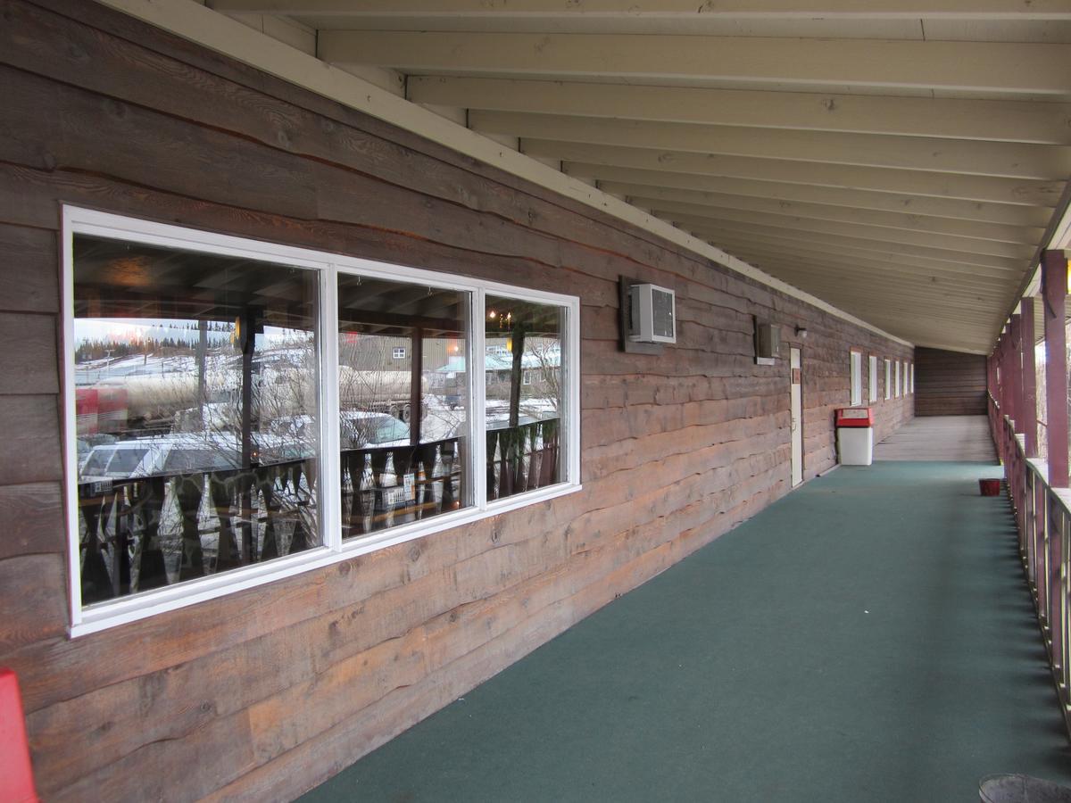 Airport Chalet Whitehorse Dış mekan fotoğraf