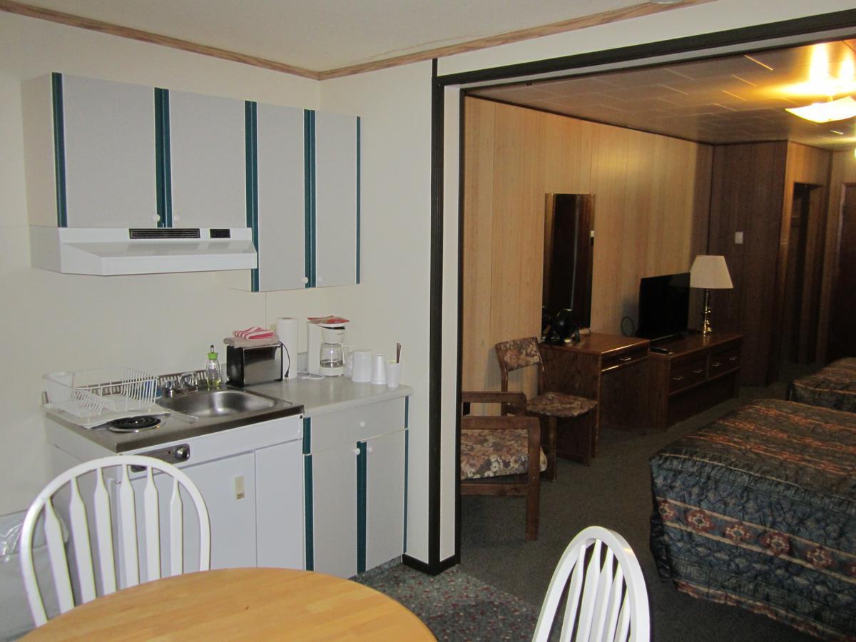 Airport Chalet Whitehorse Dış mekan fotoğraf